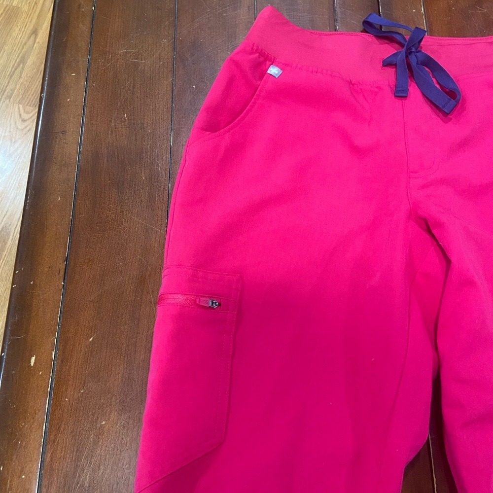 Figs technical scrubs, hot pink size small scrubs excellent condition
